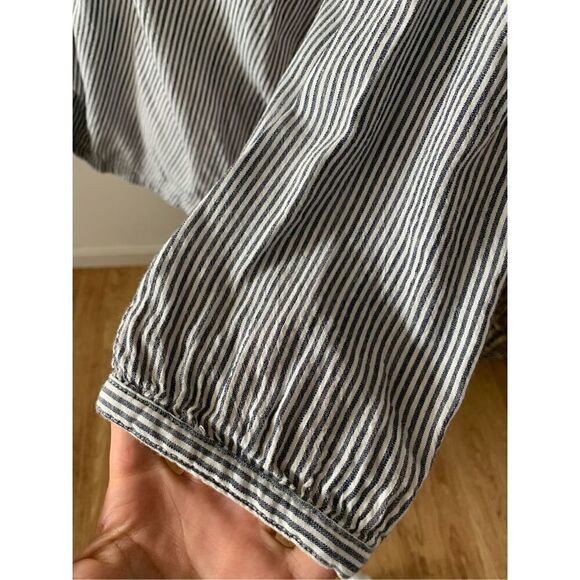 St. John's Bay Woman's Navy Blue & White Striped Top size s - Picture 4 of 4